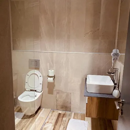 Montecarlo Lungomare Hotel Vlorë