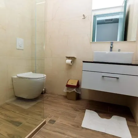 Hotel Montecarlo Lungomare 4*
