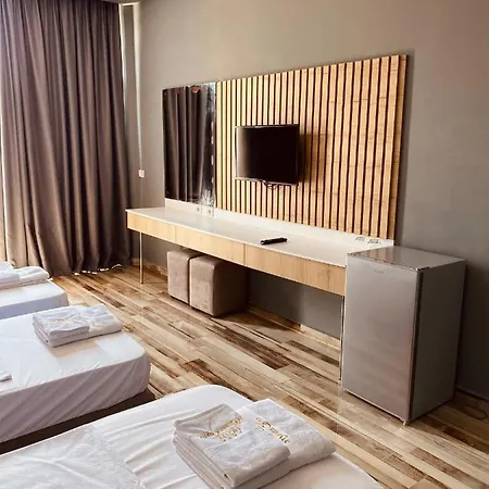 Hotel Montecarlo Lungomare 4*